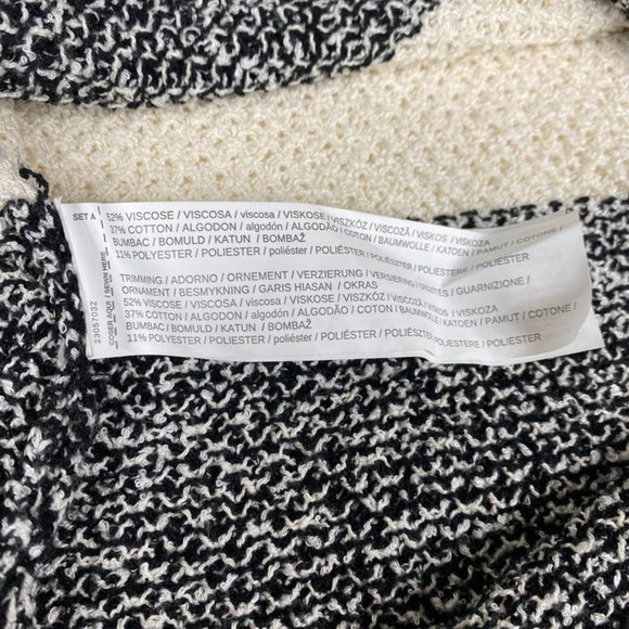 Mango Casual Knitted Sleeveless Top with Pom Poms Size Small - Picture 8 of 9